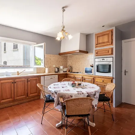 Casella - Ghi302 By Interhome *